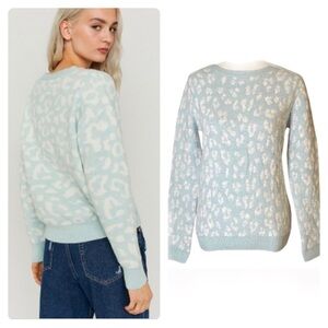 Cotton Club Mint Green Animal Print Pullover Sweater size small